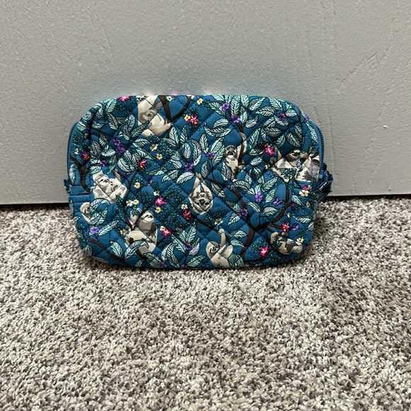 Vera Bradley- Medium Cosmetic - Picture 2 of 4
